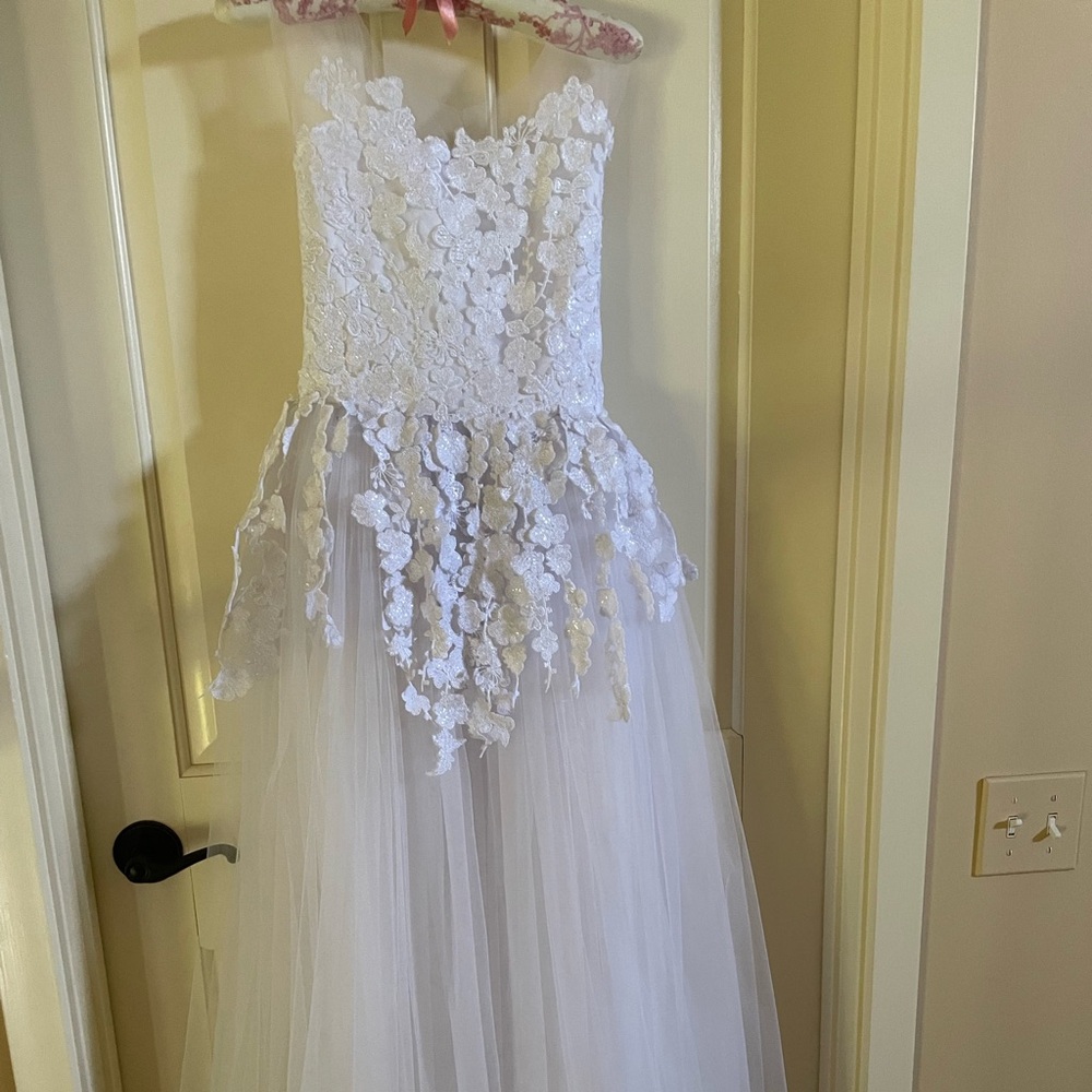 Older girl/tween stunning flower girl or communion dress.